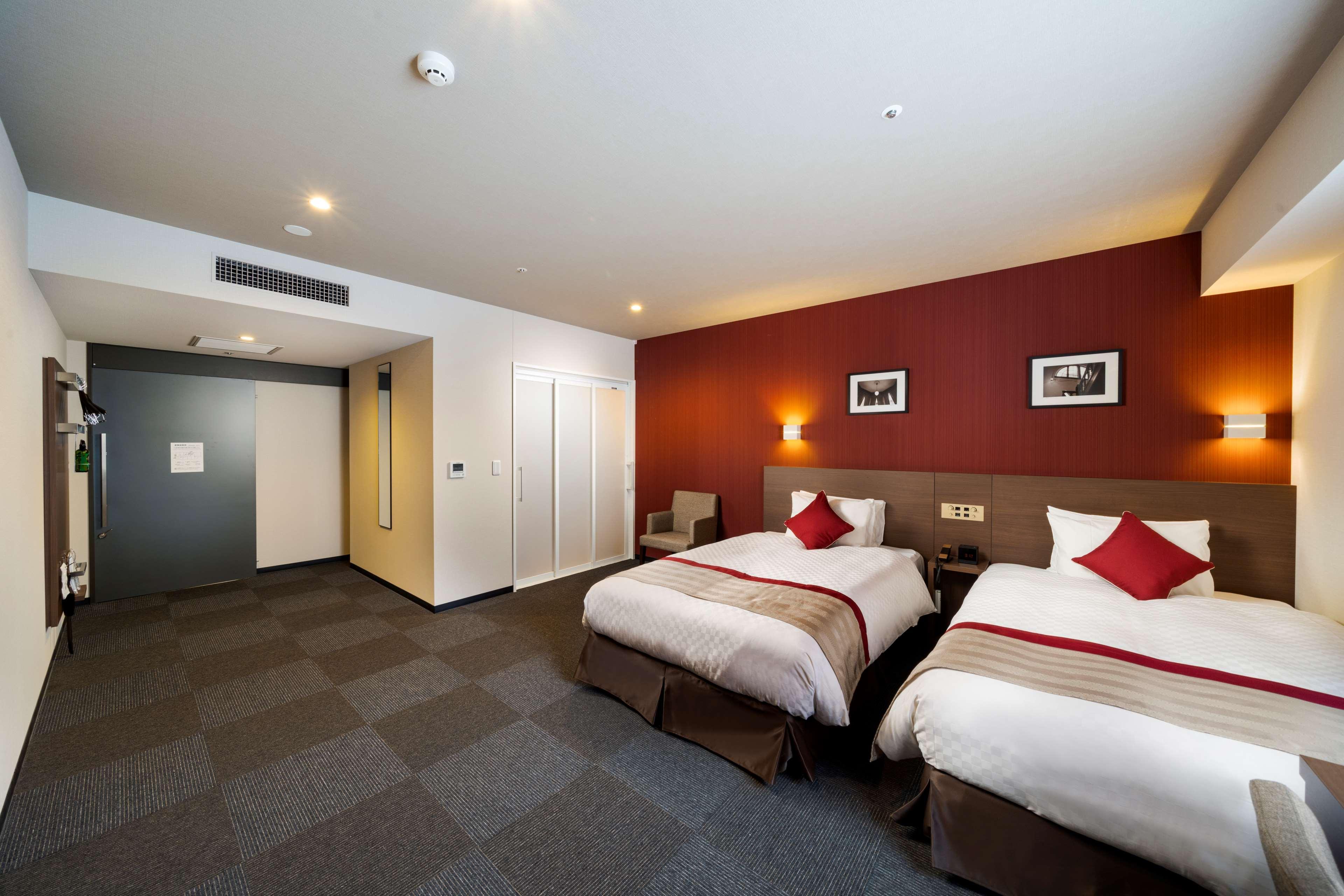 Best Western Plus Fukuoka Tenjin-Minami Экстерьер фото